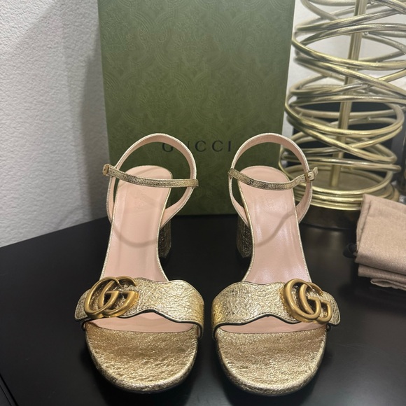 Gucci Marmont GG City Sandal Metallic Gold 37 - Picture 2 of 9